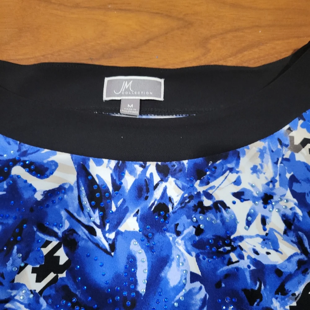 Top - Picture 2 of 2